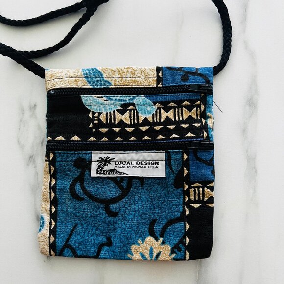 Hawaiian LOCAL DESIGN Small Crossbody Purse - Picture 4 of 4
